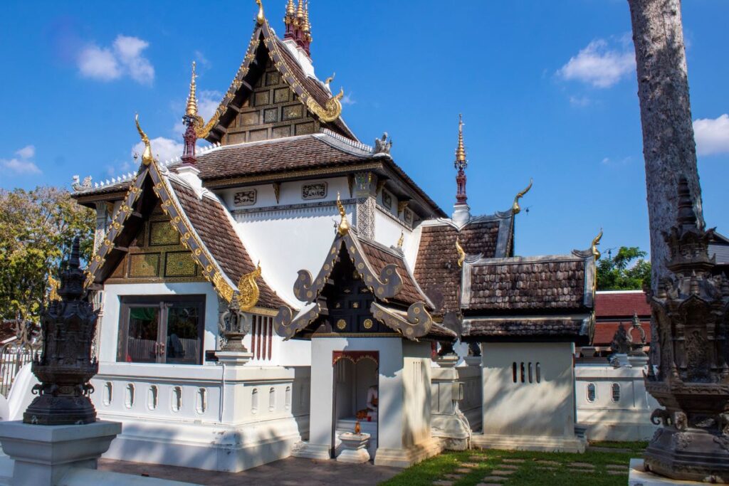 Wat Chedi Luang Chiang Mai Thailand