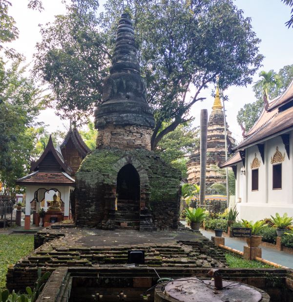 Wat Umong Maha Therachan Chiang Mai