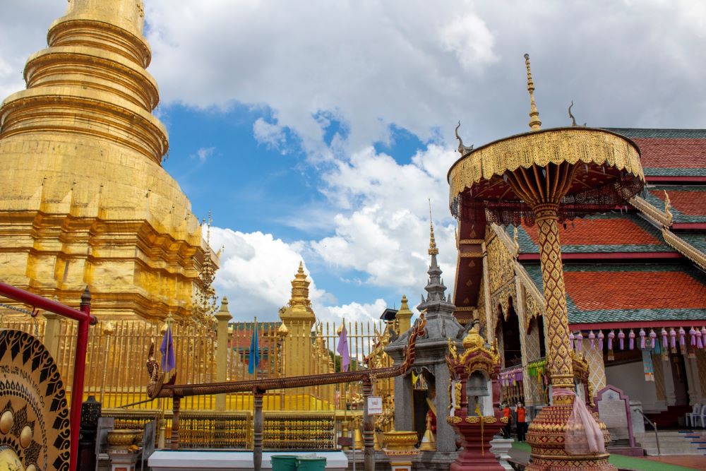 Wat Pha That Hariphunchai Lamphun Thailand