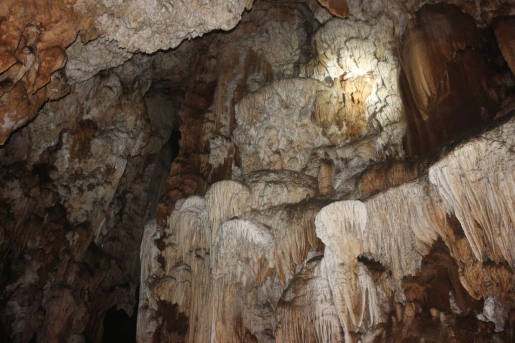 Phra That Cave Erawan