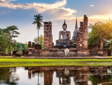 Ayutthaya Wat Mahathat Temple