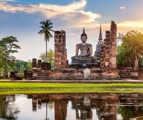 Ayutthaya Wat Mahathat Temple