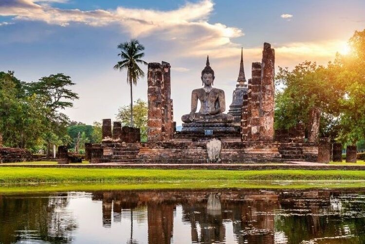 Ayutthaya Wat Mahathat Temple