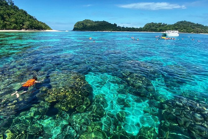 Ko Lanta Snorkeling