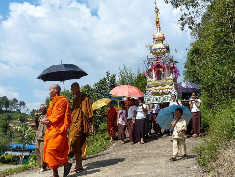 Chong Para Festival Mae Hong Son