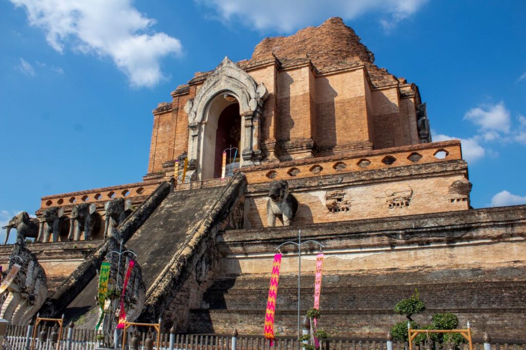 Wat Chedi Luang Chiang Mai Thailand2