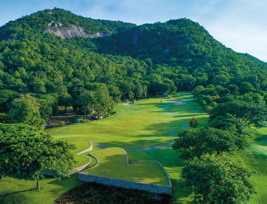 Black Mountain Hua Hin Golf Resort 