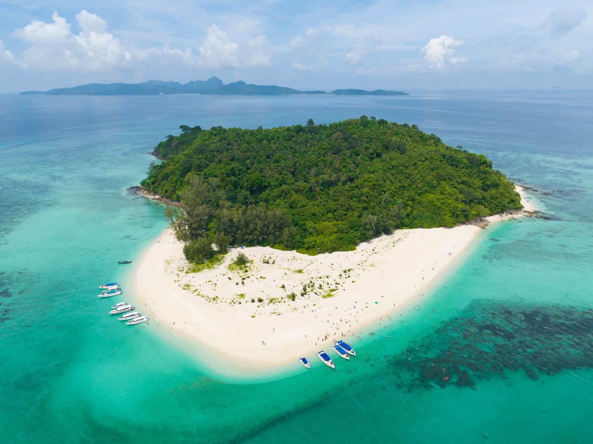 Discover The Best Places To Go Snorkeling In Thailand