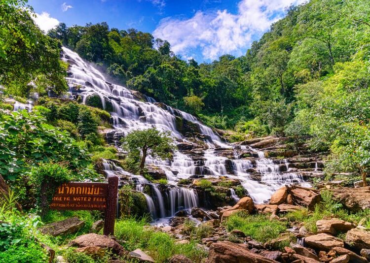 Mae Ya Waterfall Doi Inthanon