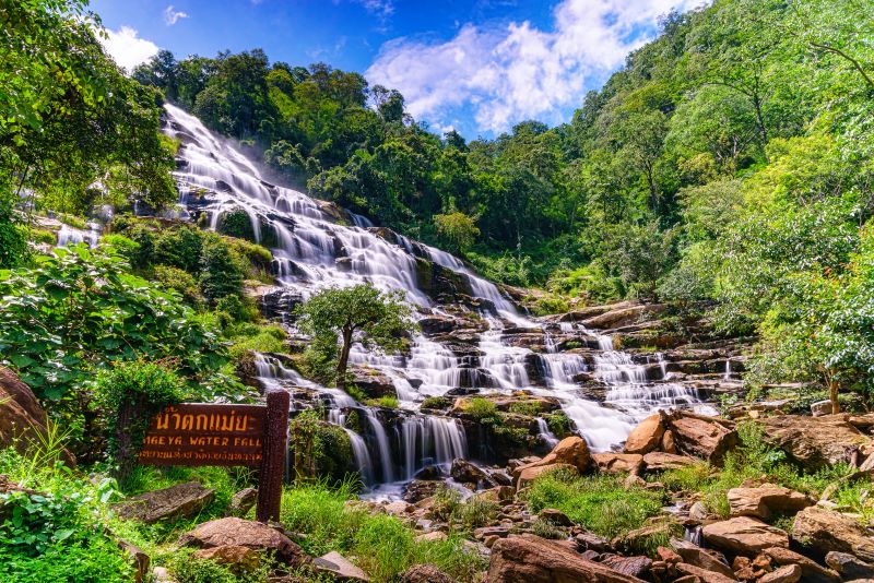 Mae Ya Waterfall Doi Inthanon