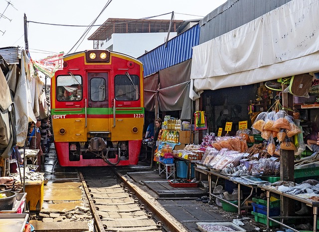 Maeklong Railway Market