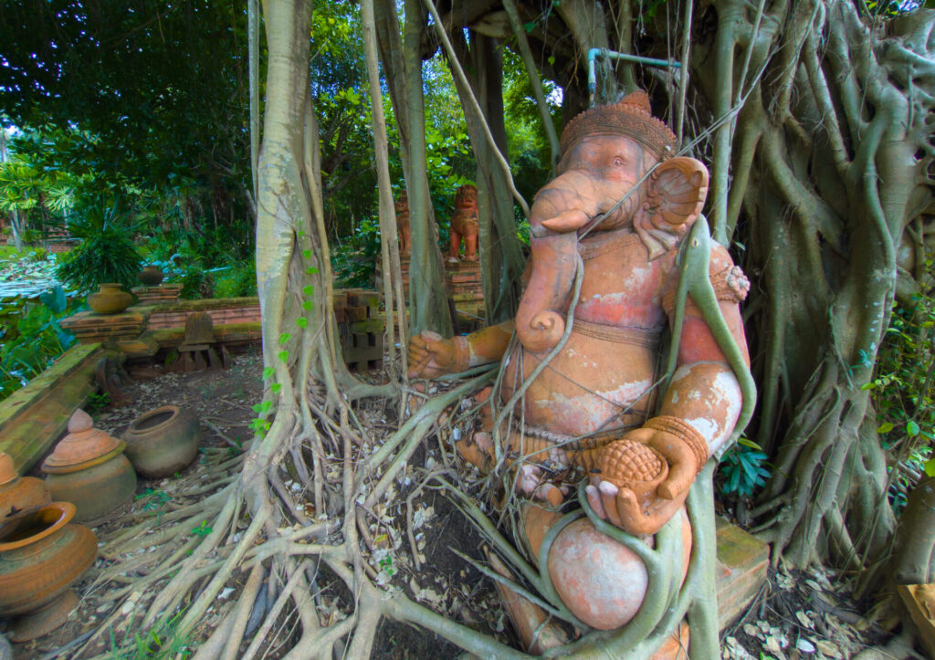 The Terracotta Garden Cafe Lamphun Unique Restaurant 