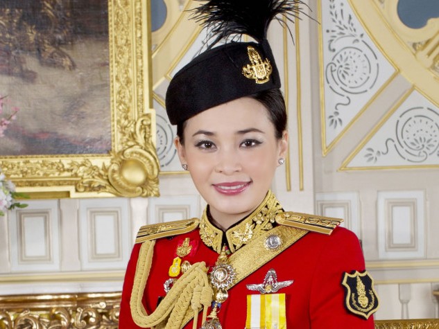 thailand-queen-suthida